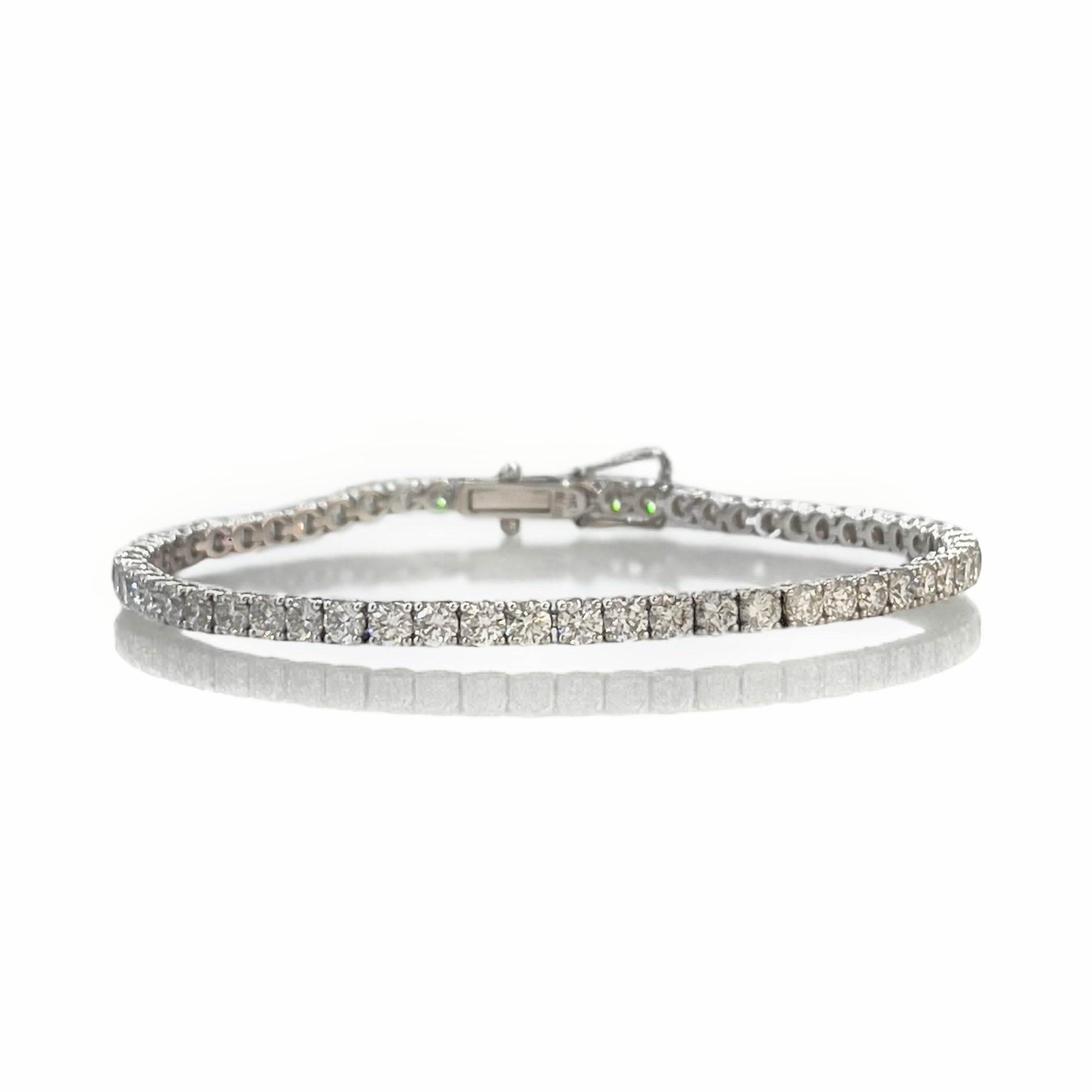 9 Pointer Tennis Bracelet
